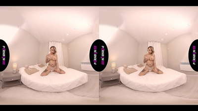 PORNBCN VR Modne spanske MILF onanerer og sutter din pik i POV mens hun ryger og onanerer med sine ben